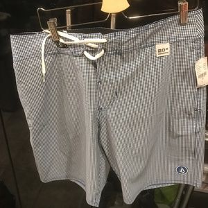 Volcom Blue Plaid Board shorts 34x20 NWT